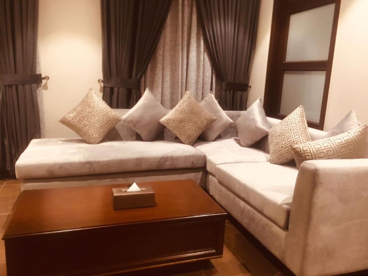 伊斯兰堡 Jacaranda Heights酒店 外观 照片