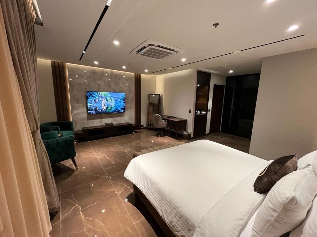 伊斯兰堡 Jacaranda Heights酒店 外观 照片